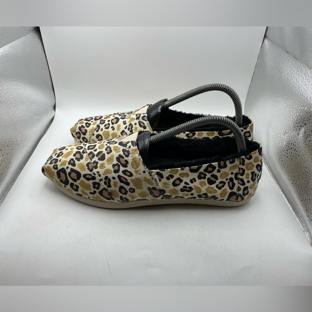 Toms Alpargata cheetah print glitter faux fur flats size 8.5
